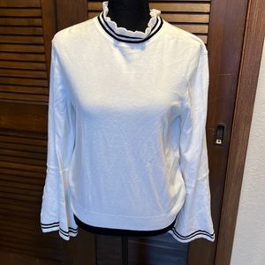 BB Dakota Sweater  Size L